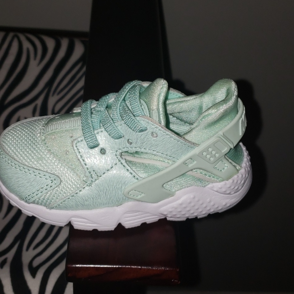 Infant Nike Hurraches